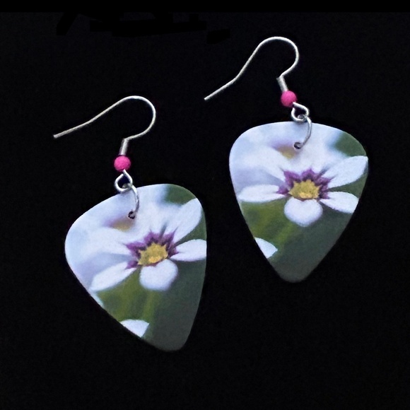 Hand Crafted Earrings Repurposed Guitar Picks Digital Photo Field Flowers - Picture 1 of 6